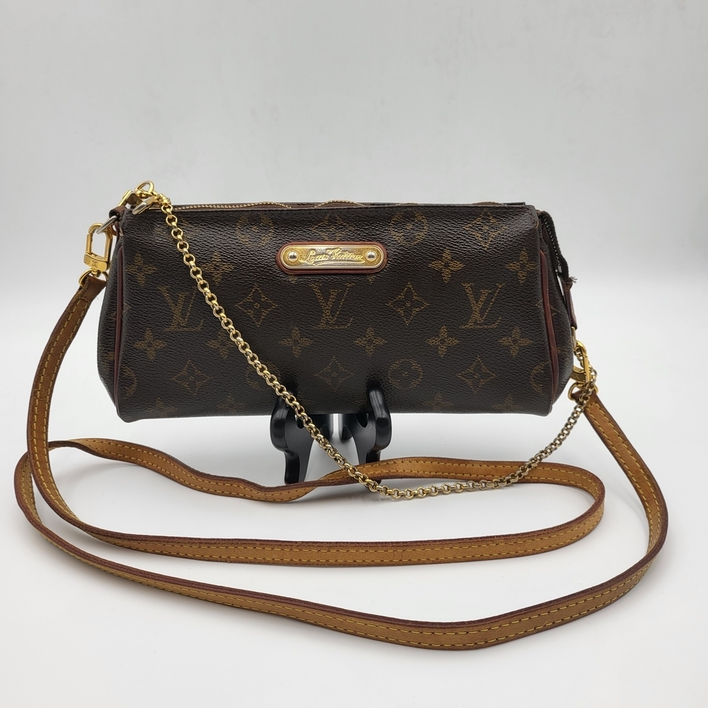 LOUIS VUITTON Eva Monogram Leather Pochette Bag..Authentic..